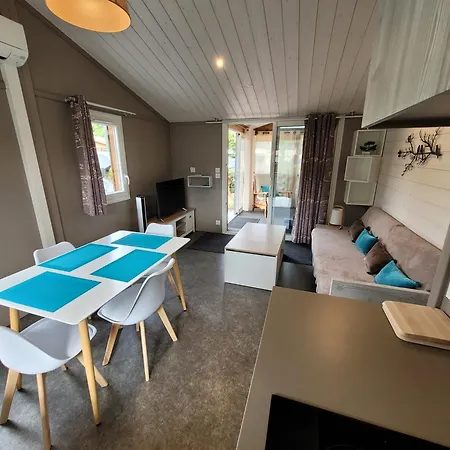 Familial Entre Et Foret Σαλέ